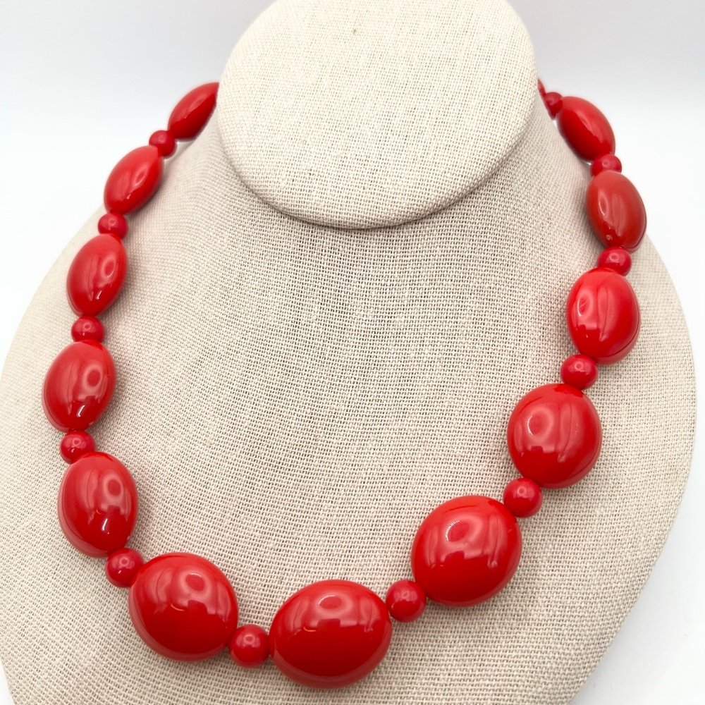CORAL RED BEADED NECKLACE